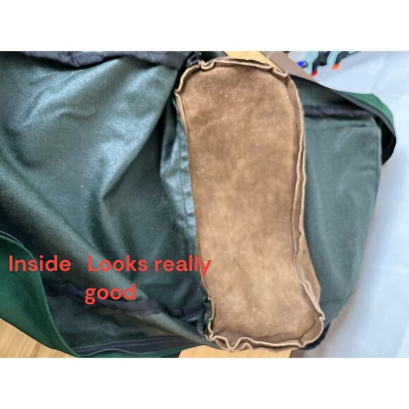 Vintage Jansport Hunter Green Backpack With Suede Bottom & Front Pocket - Picture 6 of 10